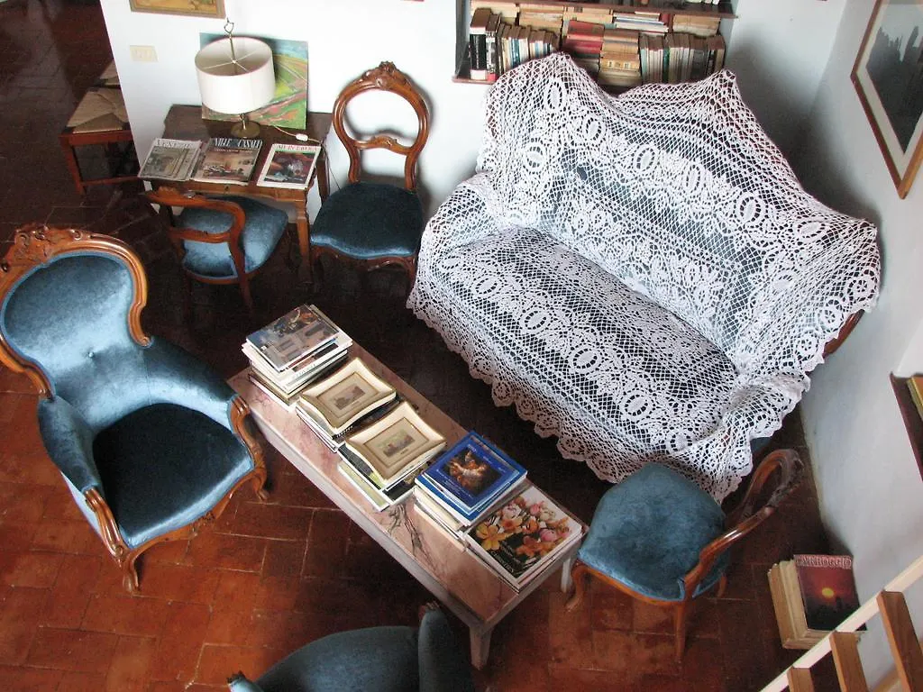 Castello Delle Quattro Torra Bed & Breakfast Val di Pugna