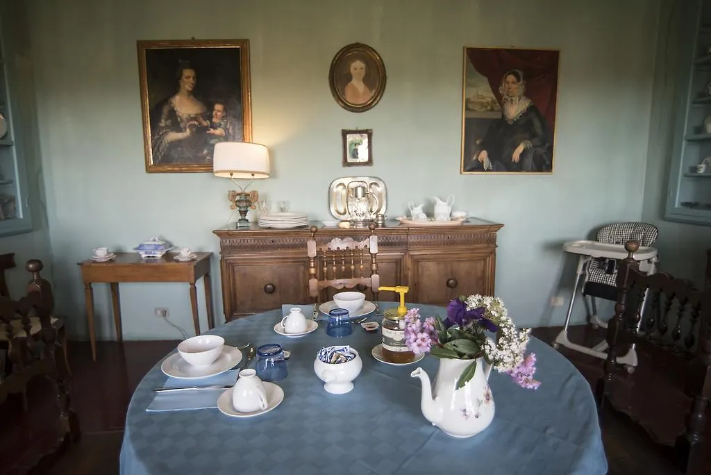 Castello Delle Quattro Torra Bed & Breakfast Val di Pugna Italy