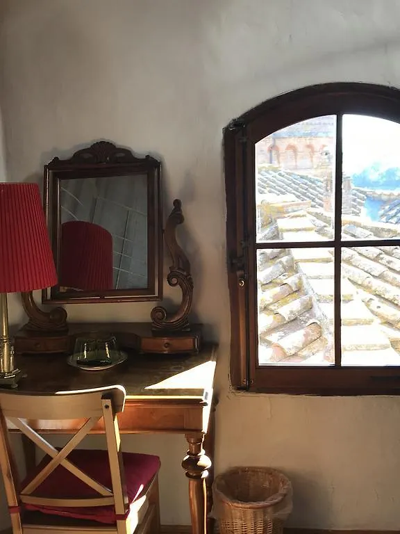 Castello Delle Quattro Torra Bed & Breakfast Val di Pugna Italy
